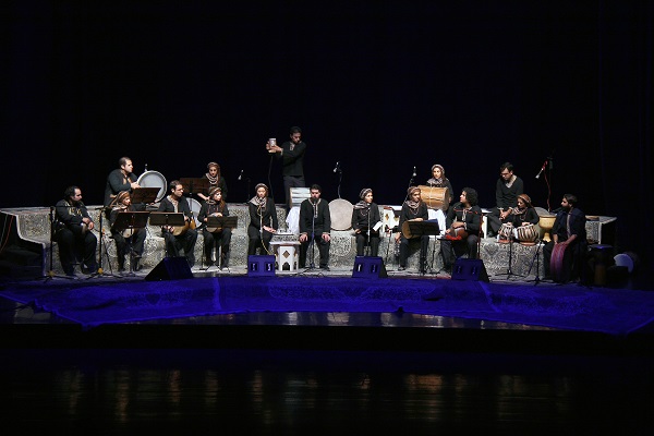 موسیقی ما - کنسرت گروه کوبه ای رادها  به سرپرستی  مرتضی یگانه راد  و روایت  استاد غلامعلی پور عطایی  پنجشنبه شب در میان استقبال علاقه مندان در تالار وحدت برگزار شد.این کنسرت در دوبخش برگزار شد، که در بخش نخست محوریت کار با سازهای ملودی و نوازندگی و خوانندگی استاد غلامعلی پور عطایی بود و بخش دوم نیز اساسی بر سازهای کوبه ای و همخوانی داشت.